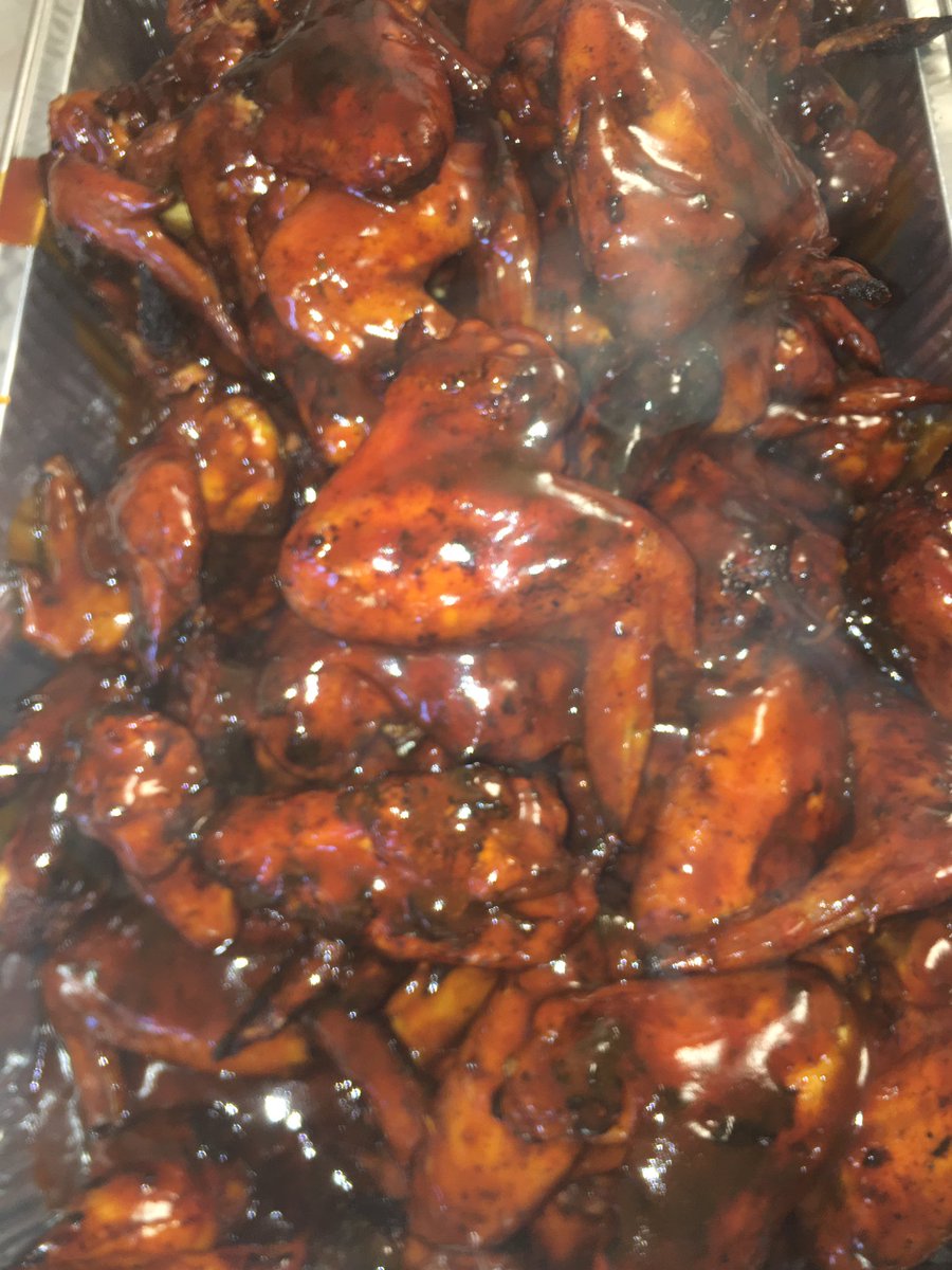 chefm3mphiz's tweet photo. BookUp
#chefm3mphiz #itsreallylikethat #chefm3mphiz #str8upouttam3mphiz #weaimtopleasewithwhatwefeed #whowantdasmoke💨 #MemphisBbQ #fayettevillenc #Foodies #BBq #DaM3mphizwayy #FoodPorn #supportblackbusiness #LockIn https://t.co/yOFcFGPUEZ