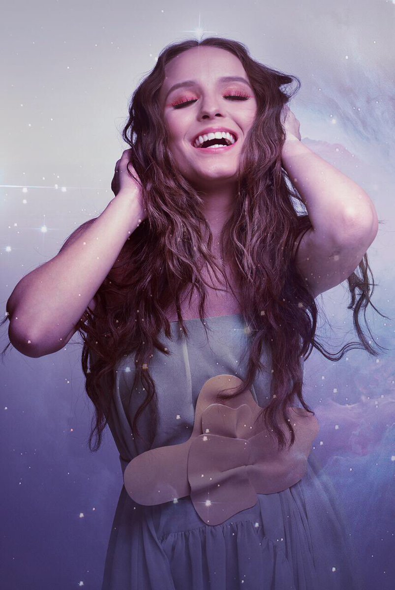 larimanoela's tweet photo. #tbt do ensaio para minha festa #18LMFREEDOM 😍 🦋 Quem tem saudades desse dia? https://t.co/G0D6rfqMZm