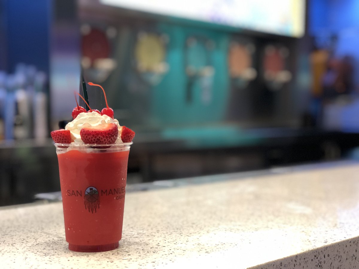 Long day? Kick back with a Strawberry Daiquiri from Tropical Storm! 🍓🍹😌 #FrozenCocktail #Relax