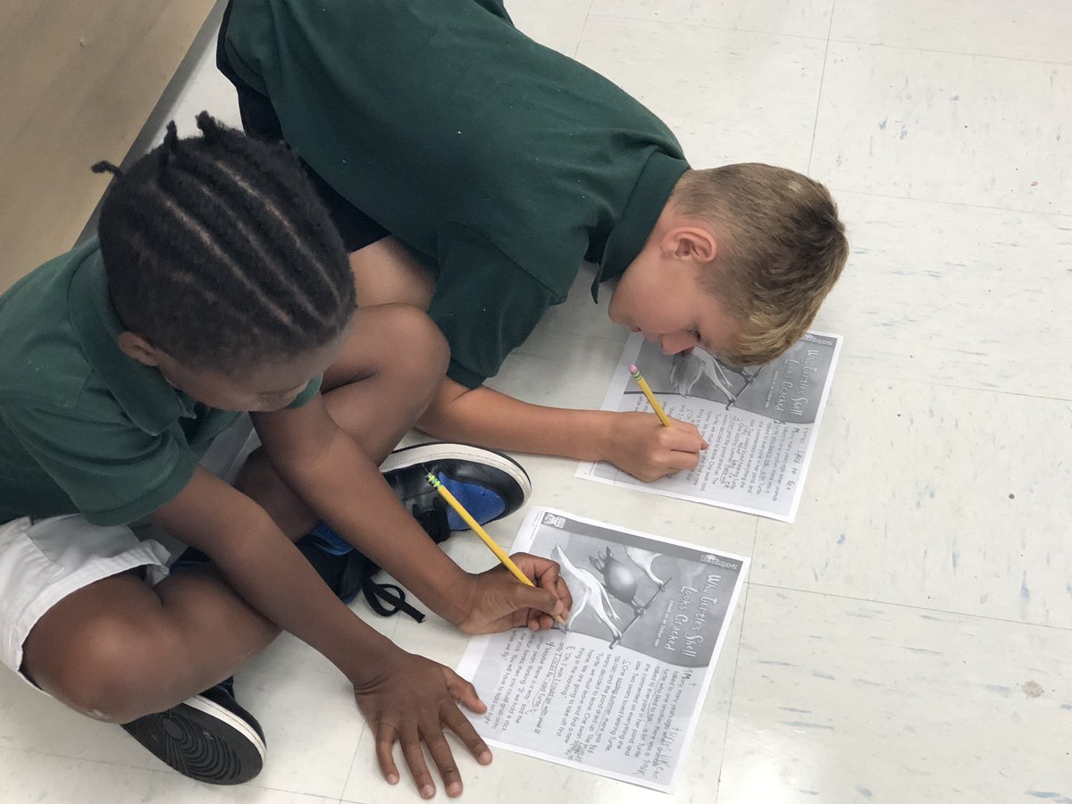 steph_warmoth's tweet image. Some of our summer reading fun...Mix, pair, share and partner reading. #VCSsummer @clrobin1914 @sugarmillpride @TurieT @PortOrangeVCS