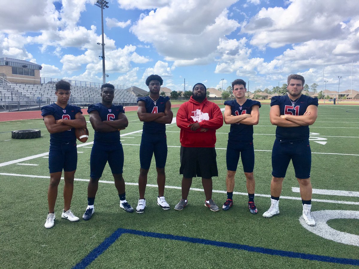 TevinStuddard's tweet photo. What #TXHSFB team should #TexasTev visit next for #USAToday2019KickoffVideo
2017 https://t.co/aUCzyNPaz9
2018 https://t.co/5RIYK450t5
2019 Florida High School Football went HARD, let’s see what Texas got https://t.co/8NfvdfYYII