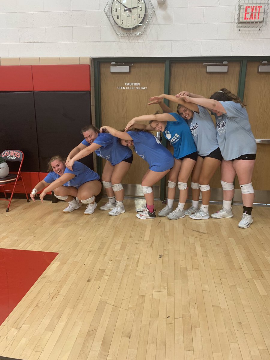 FDLGVB's tweet photo. WAVED goodbye to some teams tonight. #intimidationnation #dominance https://t.co/JO5vud6iHT