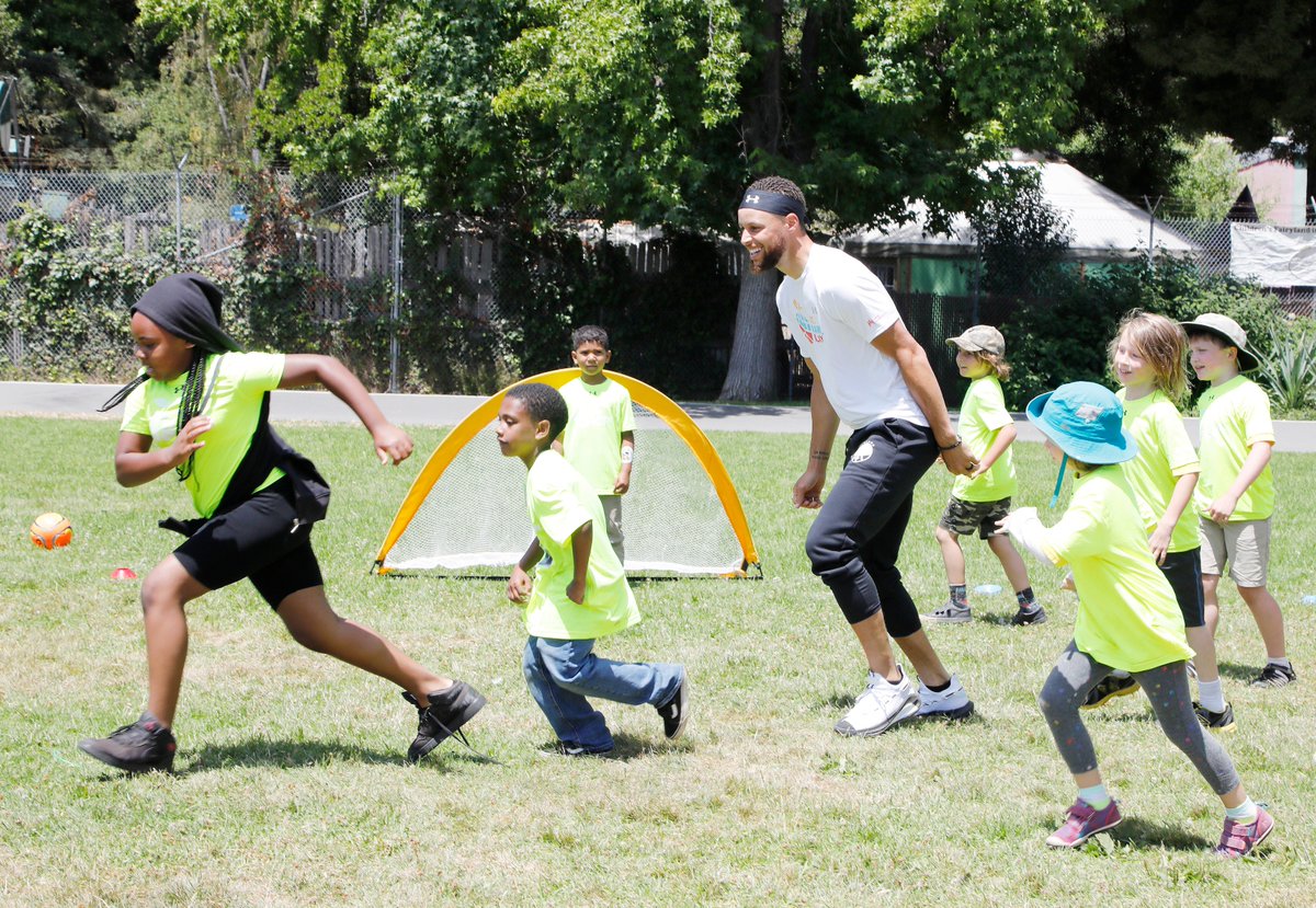 Stephen Curry tweet media