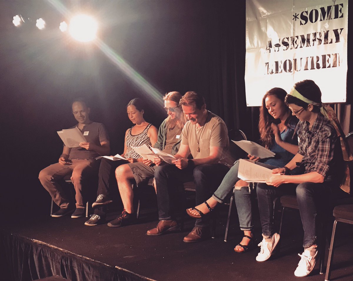 SomeAssemblyLA's tweet image. Draft Night is rockin'! #someassemblyLA #DRAFTNIGHT