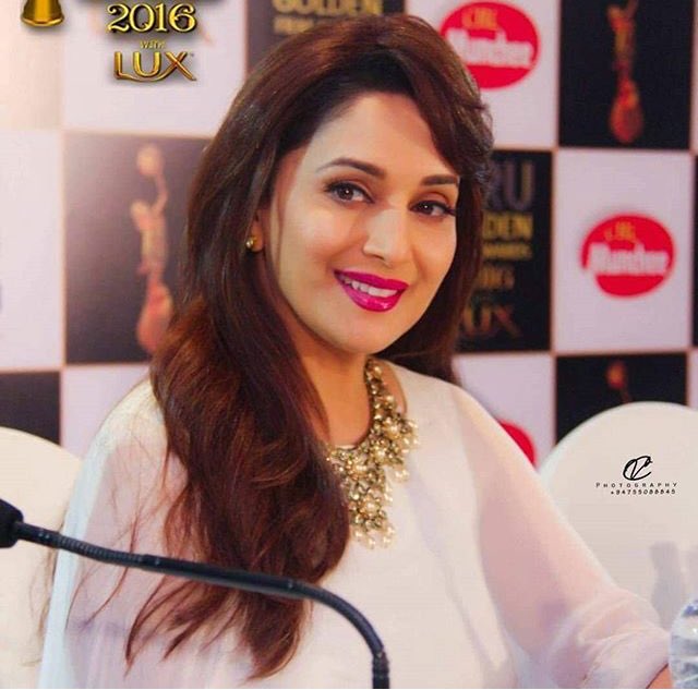 madhuridixitqu1's tweet photo. Hello from Georgia 🇬🇪Madhurians💋 #geofc #queenofbollywood #madhuridixit https://t.co/1shUBnwTPR