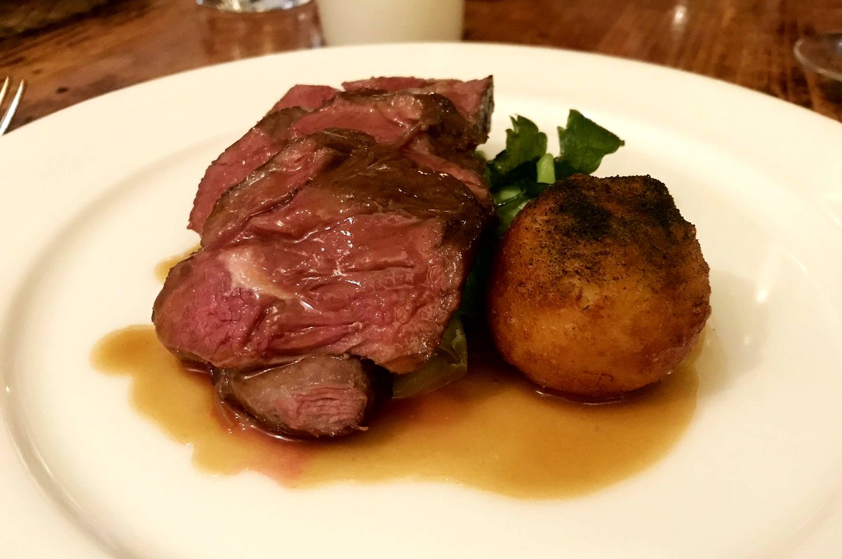 A hands-on owner and dishes like this wonderful Welsh lamb <a href="/SirCNapier/">Sir Charles Napier</a> 
No wonder it’s still going strong in its 50th year
#Oxfordshire