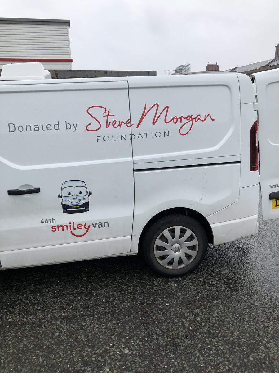 my_kokua's tweet photo. RT @PLSFoundation: The @stevemorganfdn smiley Van packed and ready for today’s donated food which will be going by to the @L6Centre the fantastic community centre that does so much for the local community #giveback #community #charity #foodwaste #FoodPov… https://t.co/MBHSwhYZn8