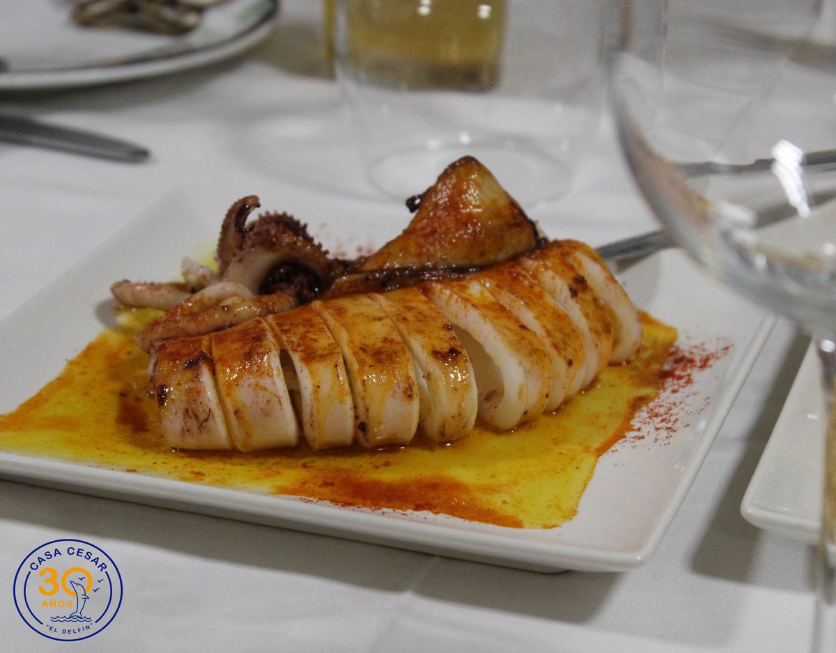 CasaCesarDelfin's tweet photo. Un rico calamar plancha para este martes de buen tiempo 😋
Ahora si... ¡La #primavera ya está aquí! Y para disfrutarla el mejor sitio... #CasaCesar "El Delfin"
#valencia #food #comidarica https://t.co/4EnWLDukVc