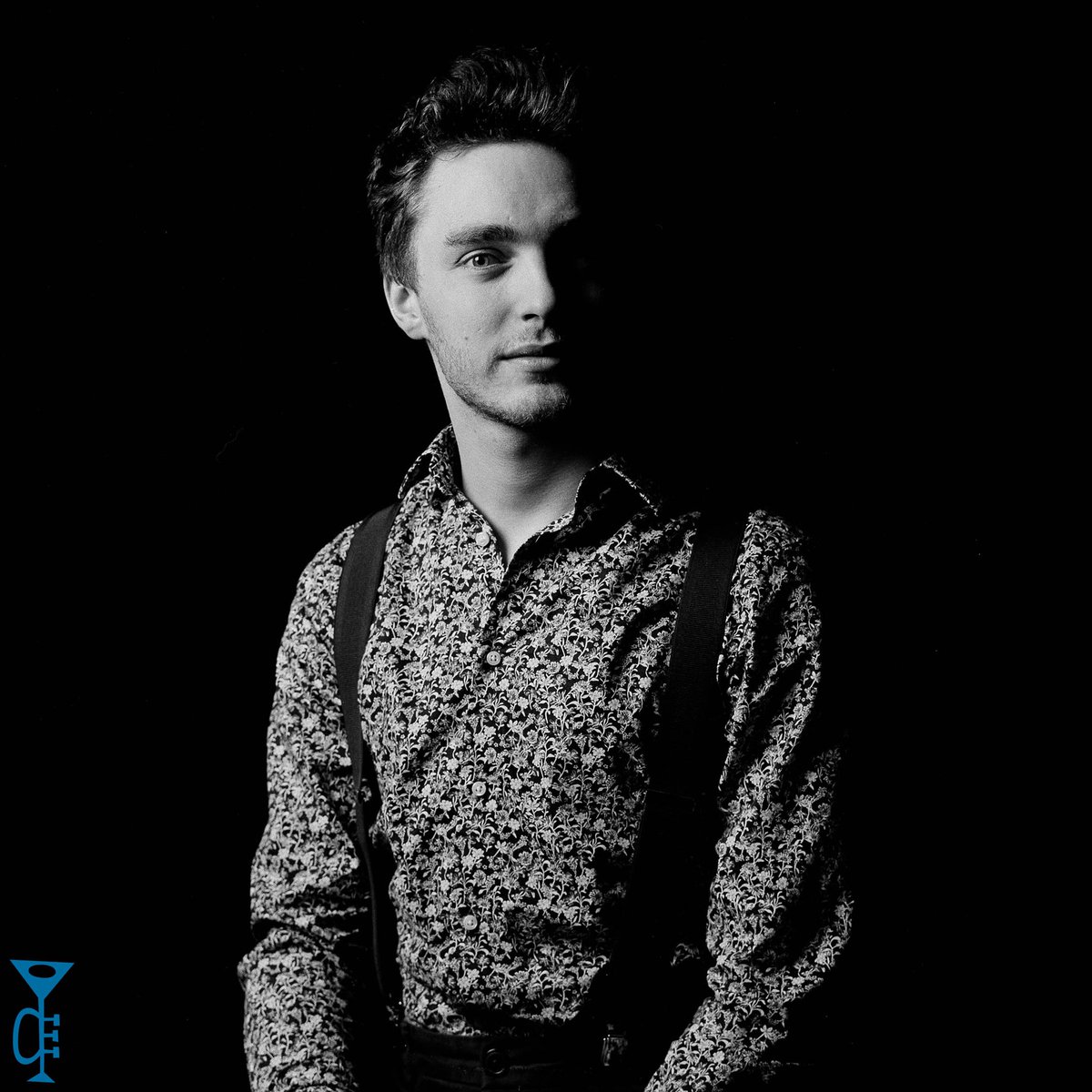 MabgateSwingers's tweet photo. Half of The Mabgate Swingers Party band leader, we have @Nico_Widd on piano! You can spot him pulling outrageous jazz faces around various bands in Leeds including his original project with fellow Swinger Dan Coulthurst and the @edallenmusic band!
📷- Dan Commons https://t.co/fWJiHJzQrY