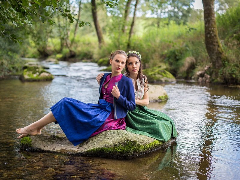 Trachtenbibel's tweet photo. Das ist der Trachten Rookie 2018: Kaiserliche Liebelei #dirndltipp https://t.co/HcVxnJo3I0 https://t.co/V144M32fvH