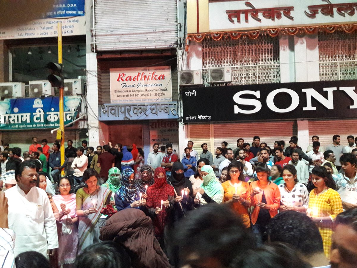 mursalinch1197's tweet photo. Candle march in Amravati
#JusticeforAsifa
#JusticeForOurChild
#Asifa
#FightForAsifa
#KathuaKaSach https://t.co/vRkXk6QrEL