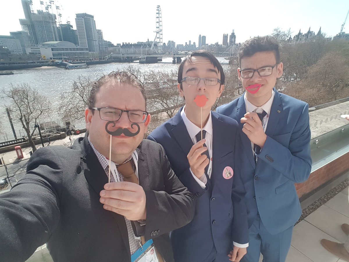fccictdept's tweet photo. #TeamPiintheSky London Skyline  #PAPiAwards18 @fccictdept @felphamcc https://t.co/djX7LOENyv