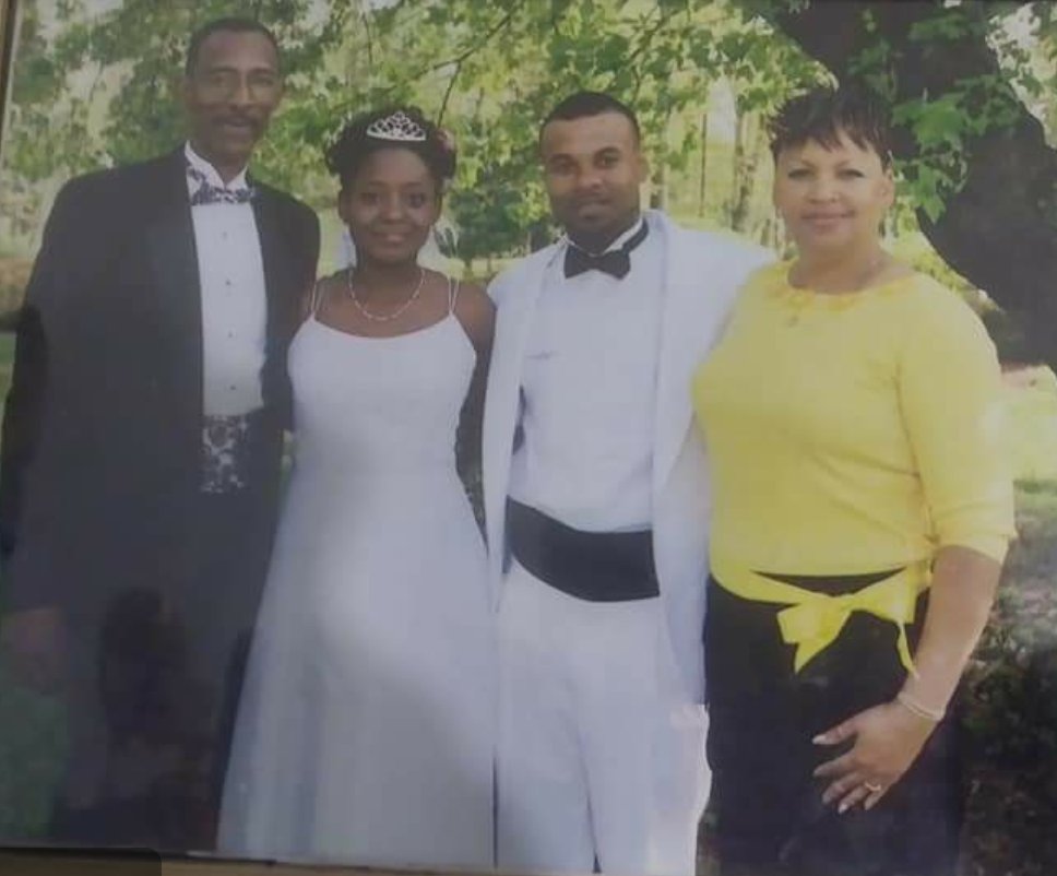 Happy Anniversary to me and my wife.. 14yrs 💪