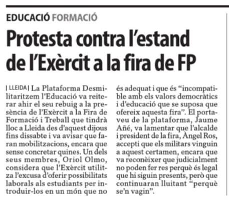 La roda de premsa d'ahir als diaris locals.
Les armes no eduquen. Les armes maten.