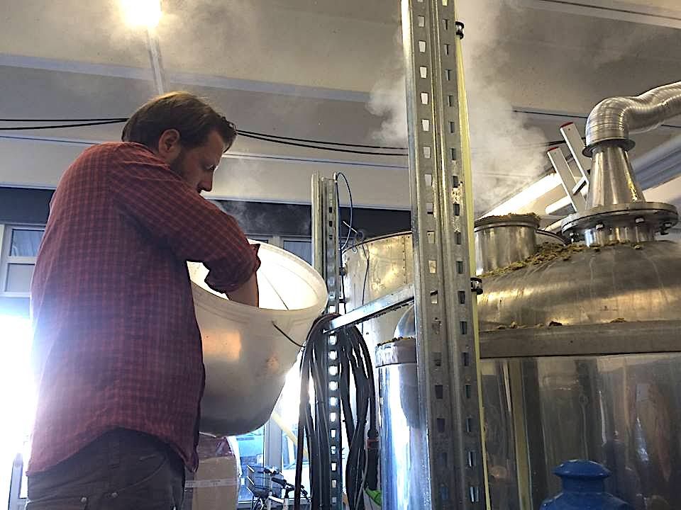 OlgodCraft's tweet photo. #OnTap now @ Ølgod!

Beer Here - Columbus IPA

Aromas of malty caramel &amp; citrus. Tastes come in fruity sweet but with underlying herbs and good hop resins coupled with orange rind flavors put the finishing touches of a quality dry and bitter IPA.
#CraftBeerLife #craftbeerculture https://t.co/T9RJymxoav