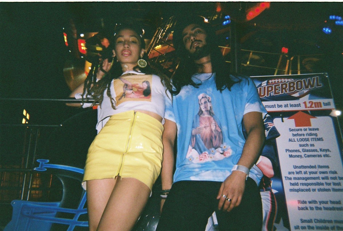 2POINT5D_STWEAR's tweet photo. #LeonardoDiCaprio jesus digi print tee-unisex £20 on our Etsy / depop
#playboy vintage cover tell £10 
#fashion #streetfashion #unisex #streetwear #bristol #funderworld #fairground #kitsch #quirky #alternative #model #photoshoot https://t.co/rly47UA7Pv