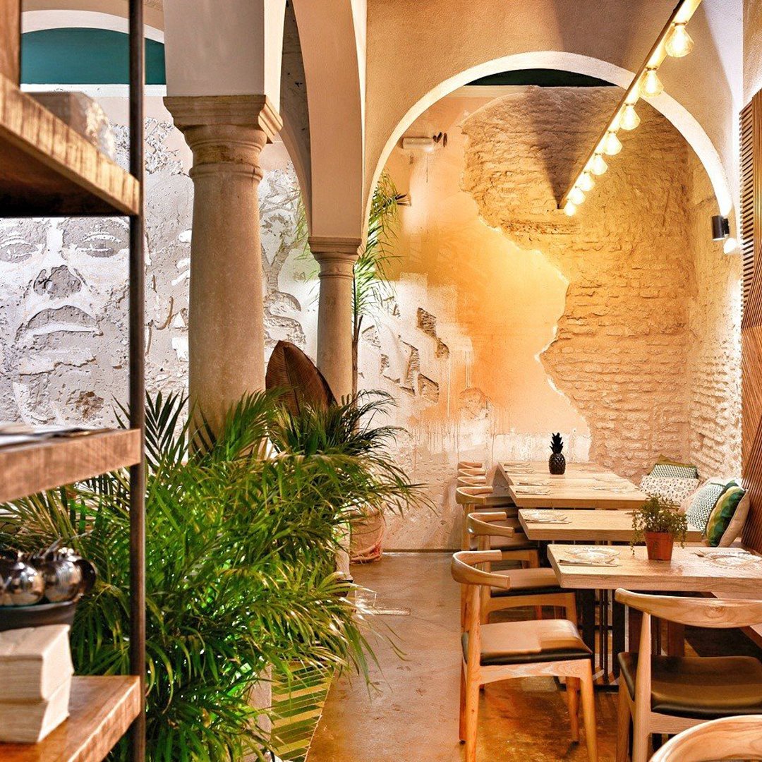 Fastbar_Owner's tweet photo. Hoy nos escapamos de la #Feriadeabril2018 para comer en uno de los #restaurantes de moda en #Sevilla ¿Sabéis de cuál hablamos? Lo cuenta @elle_es 
➡️ https://t.co/zmBfymwG0l https://t.co/mJKGxXWAXw