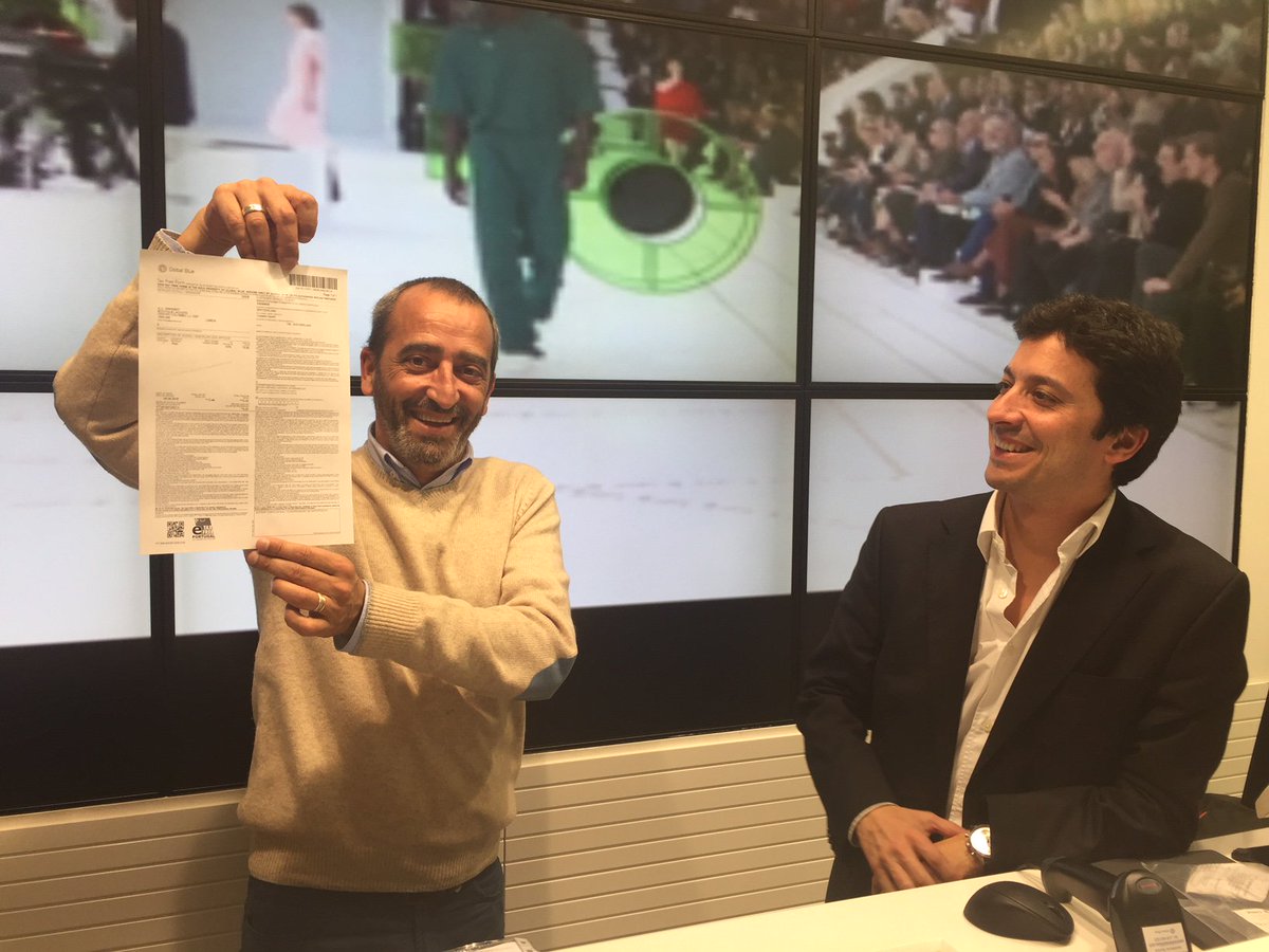 GlobalBlueGroup's tweet photo. Celebrating the issuing of the 1st #digital tax free form in Portugal. #Congrats! https://t.co/F6gzhHqU1y https://t.co/pKDQ7H3iS5