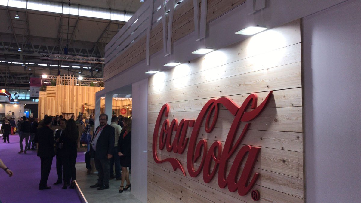 CocaColaEP_es's tweet photo. #Barcelona acoge #Alimentaria2018, la feria de alimentación, bebidas y gastronomía líder en #Espana y un referente internacional para el sector, en la que degustaremos nuestro porfolio más innovador https://t.co/6J1KXisthG