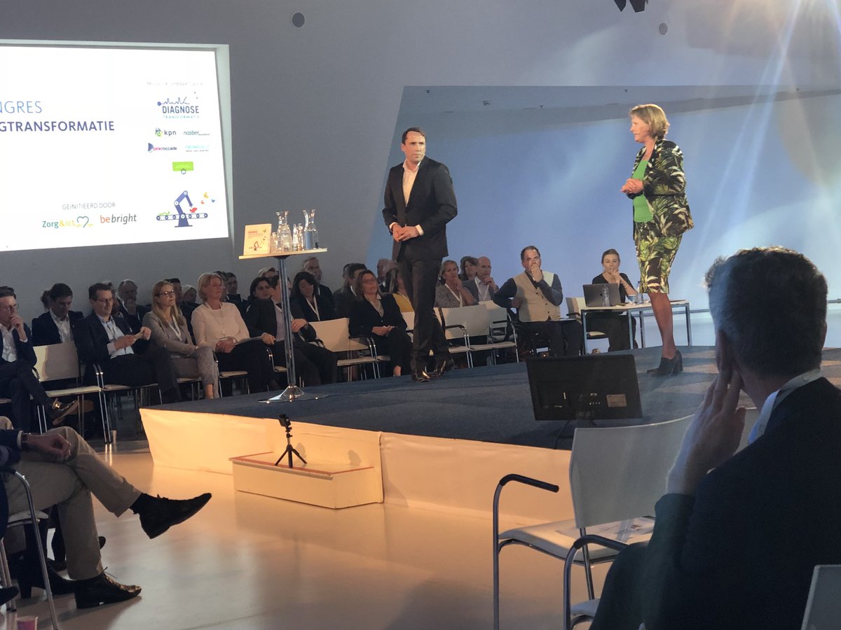 Congres Zorgtransformatie als stap om proces om transformatie van de zorg te vieren @PhilipIdenburg  @moniphilippens met bijdrage van <a href="/NoaberHealth/">Noaber Foundation</a>
