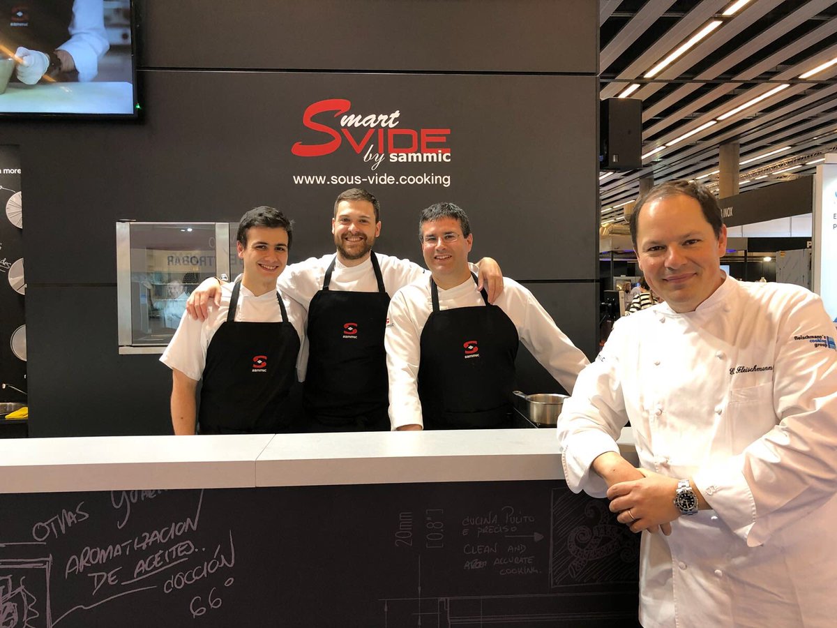 fcookingroup's tweet photo. ¡Bon dia desde Barcelona! Se nos presenta una semana interesante en @Hostelcobcn 2018. Barcelona será el centro de todas las novedades del mundo de la hostelería y alimentación y nosotros estamos presentes de la mano de @SammicSL https://t.co/thjY22OFNI