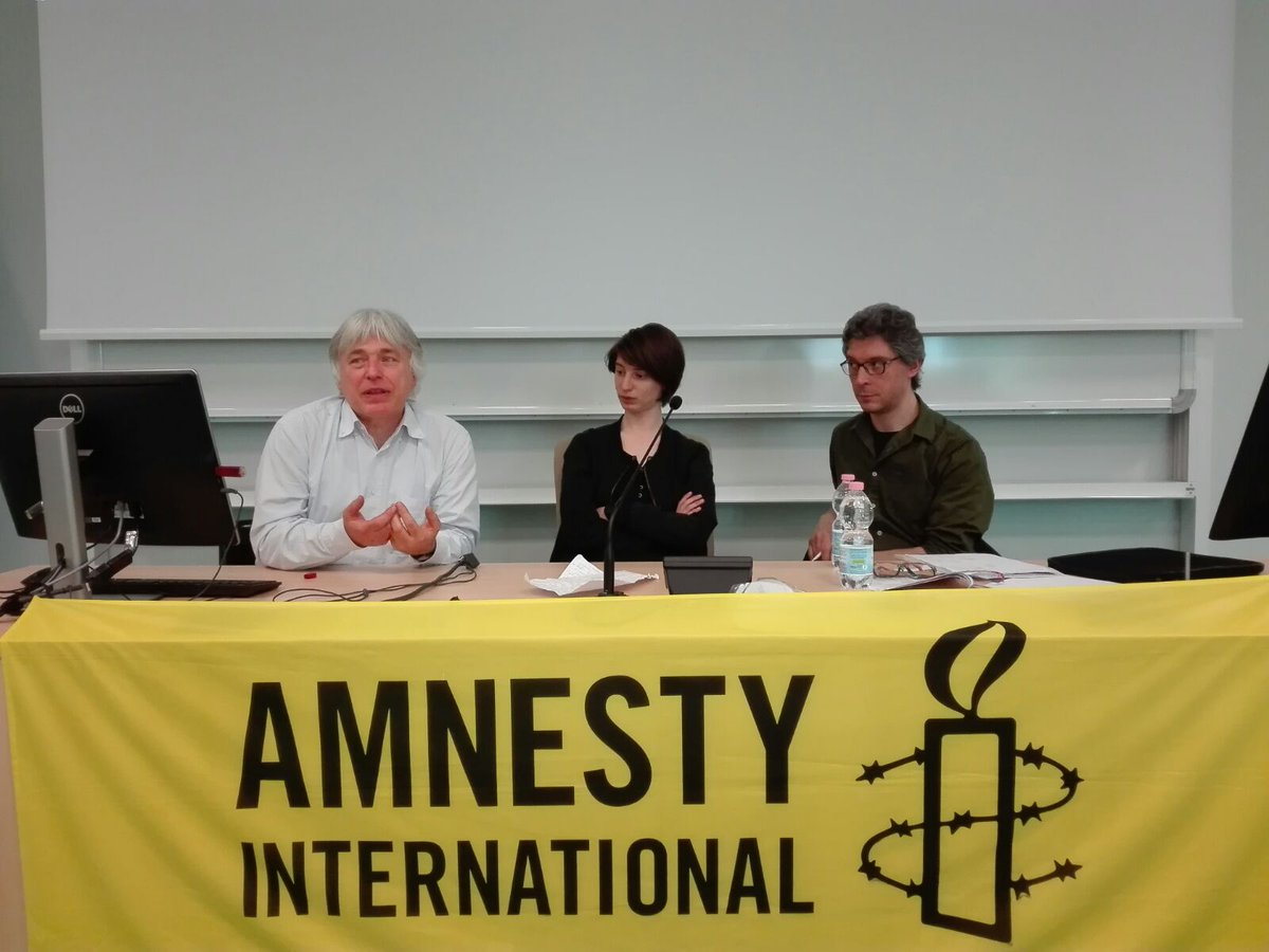 amnestytorino's tweet photo. #Grazie a tutti coloro che ieri pomeriggio hanno partecipato all'ultimo #Lddu del #2018 sulla situazione della #popolazione #Rohingya al #campusEinaudi @unito di #Torino https://t.co/ItUMfpeiUM