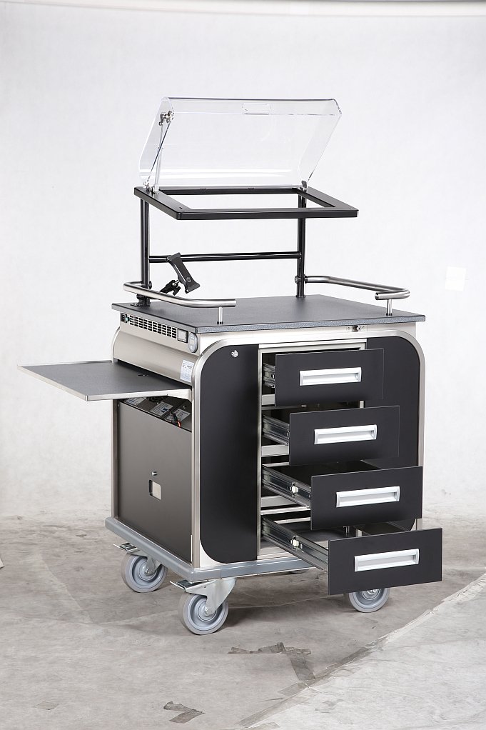 Klaar voor de Toekomst! Met de compacte en wendbare Serve-Rite S. Dé trolley voor (gekoelde) snacks en dranken. Ervaar het op de HEALTH&amp;CARE 2018. Regel uw gratis kaart via bit.ly/2EIZ4IJ en bezoek ons op stand (1G-33). Kijk voor meer info op bit.ly/2HHC0NO.