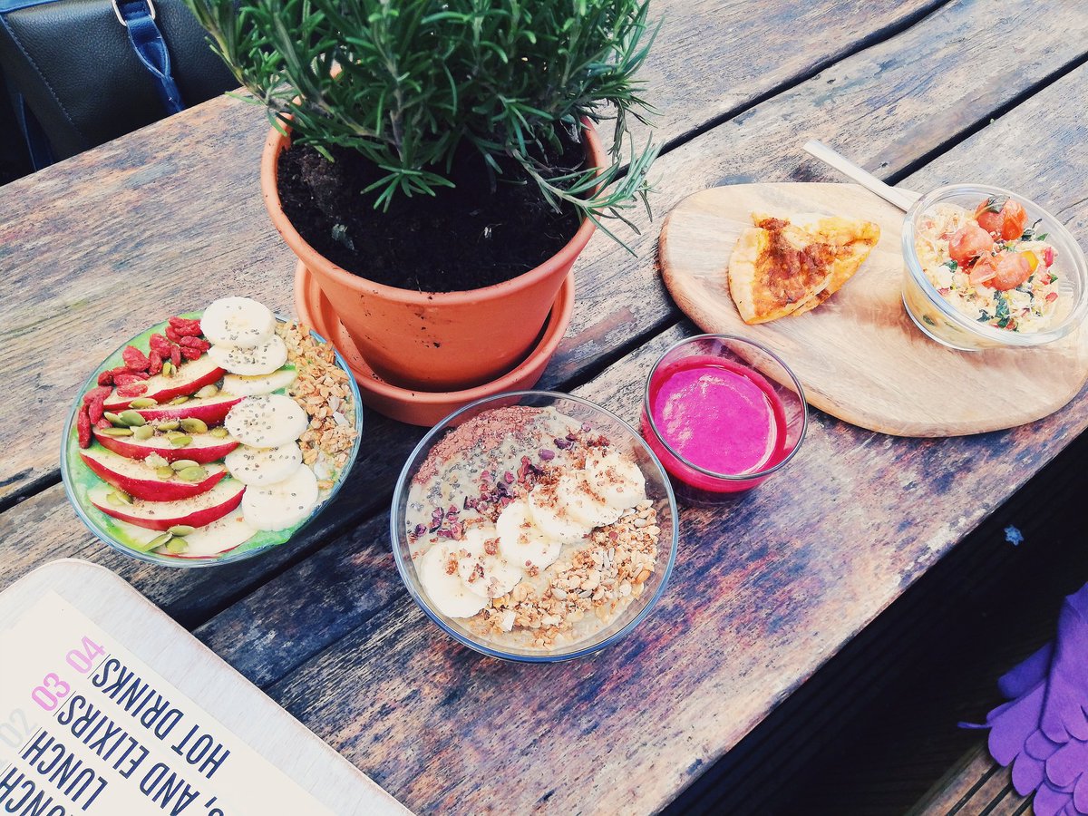 foodieinbristol's tweet photo. Mega lush breakfast @BeetsNRoots - get your five a day in one meal! #bbbeetsnroots #socialight https://t.co/KH9jwwNgok