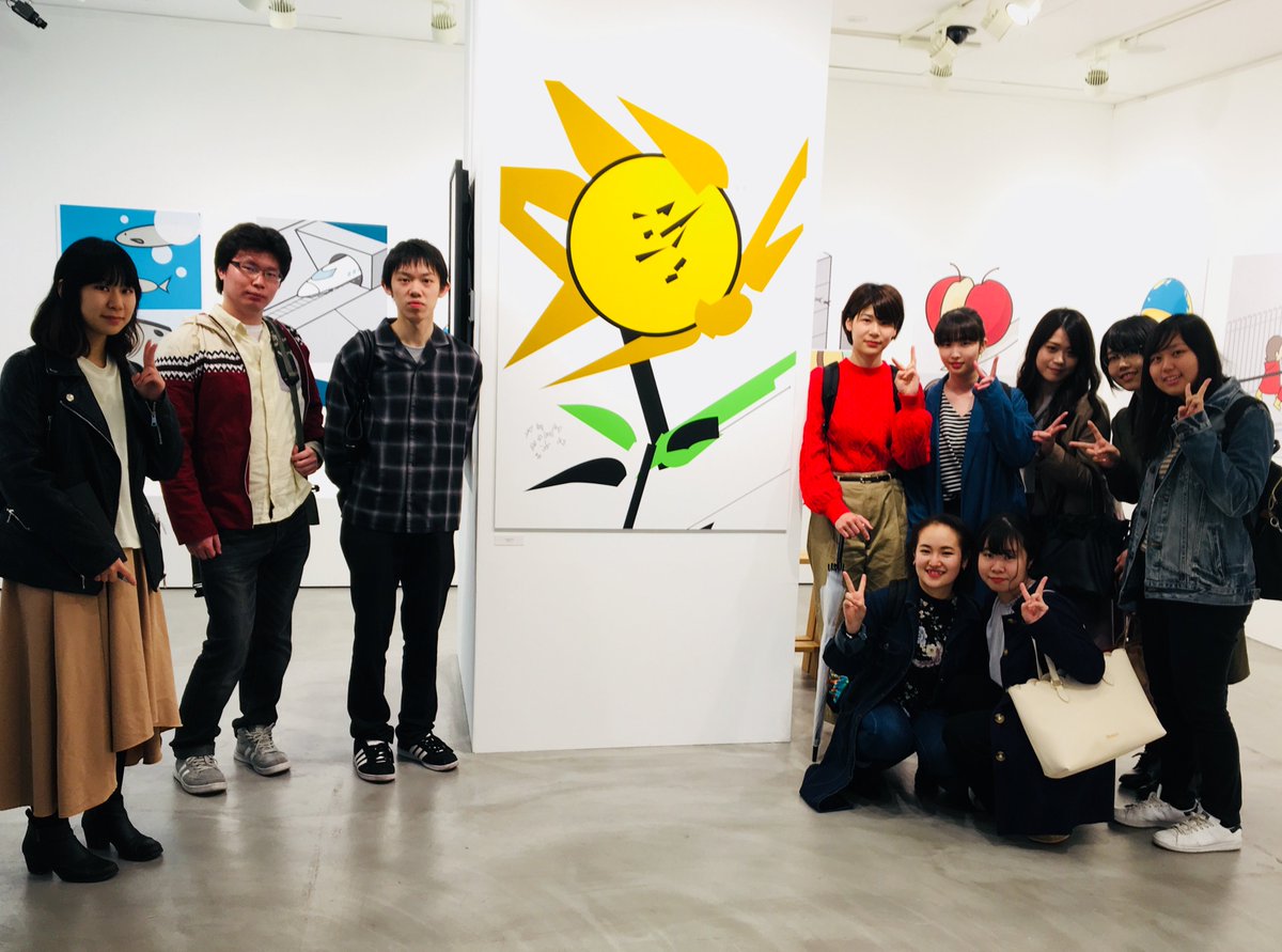 クリエイションギャラリーg8 中村至男展18 学校団体見学も受付中 本日 続いてお越しいただいたのは 山脇美術専門学校の生徒さんたち 新作 ひまわり を囲んで記念撮影を G8 では 学校等団体でお越しのみなさまにも快適にご覧いただけるよう クリエイションギャラリーg8 中村至男展18 学校団体見学も受付中 本日 続いてお越しいただいたのは 山脇美術専門学校の生徒さんたち 新作 ひまわり を囲んで記念撮影を G8 では 学校等団体でお越しのみなさまにも快適にご覧いただけるよう