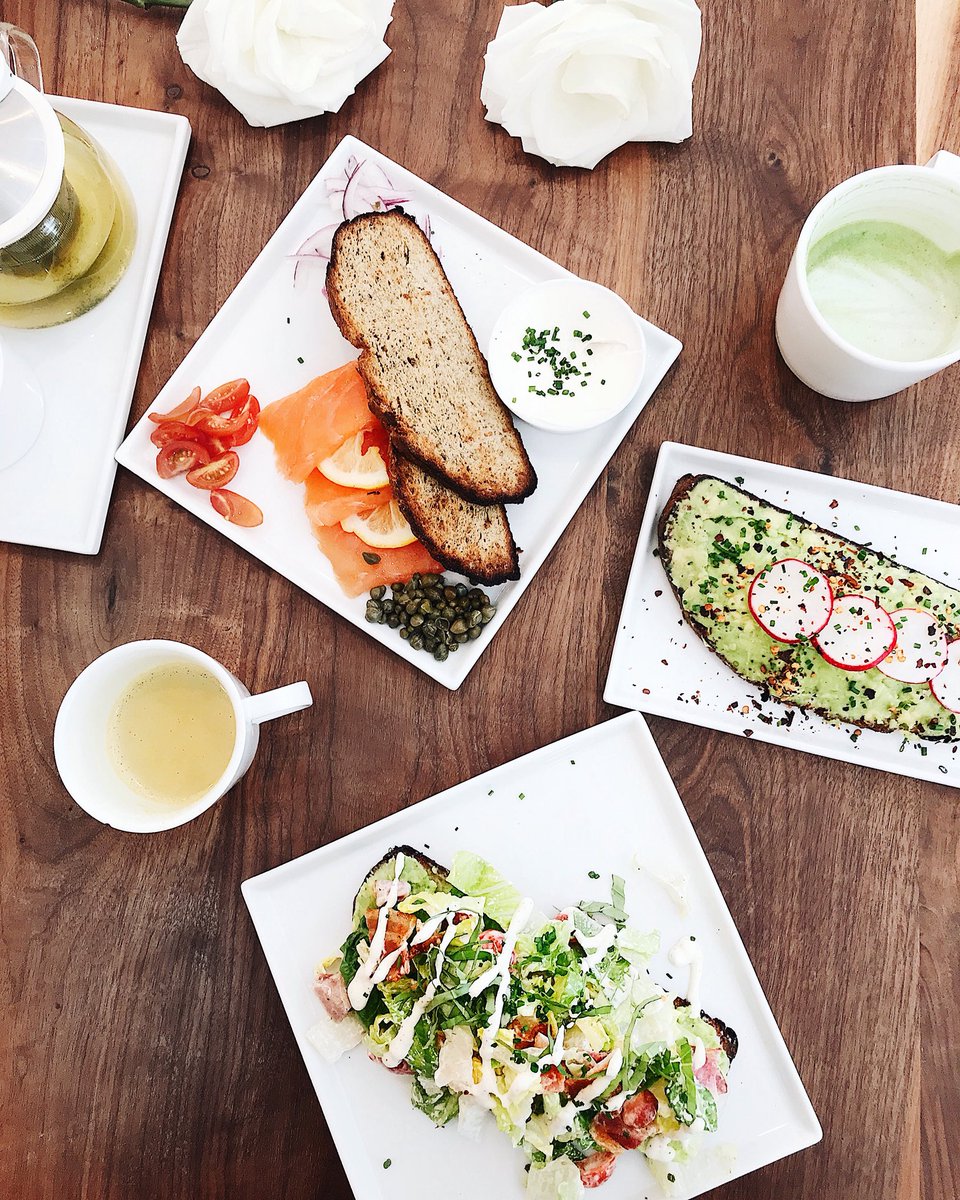 sashastories's tweet photo. Avocado toast, BLT, Salmon plate and matcha latte at @EatAsQuoted, a great all gluten free spot in Presidio Heights https://t.co/sAQTlNL2UO