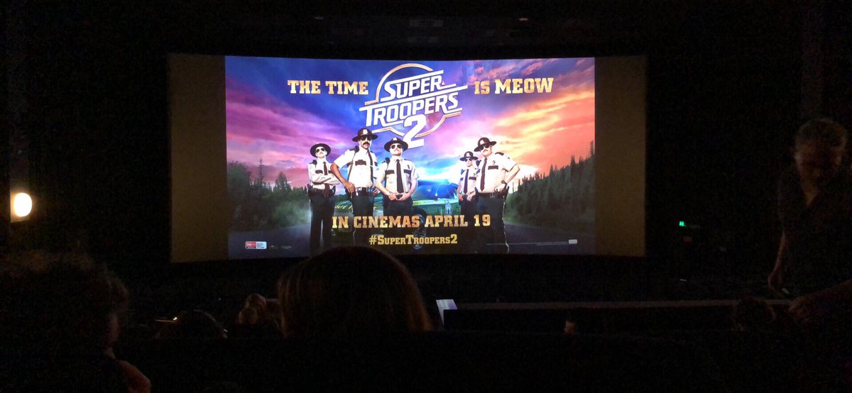 IamAndrewTuck's tweet photo. The time is meow!
I’m at the preview movie screening of #supertroopers2 thanks to @20thcenturyfox https://t.co/P4jbatMhas