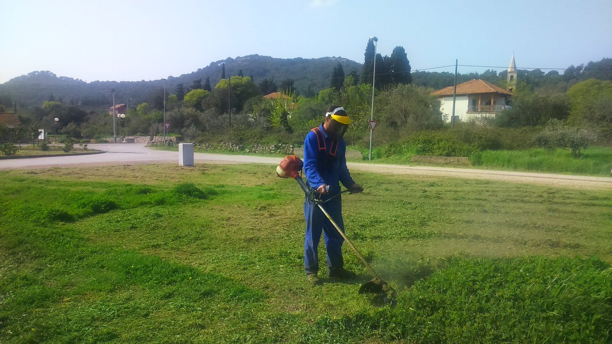 Sime_Vicevic's tweet image. Josip zbog nezaposlenosti napustio rodni #Sinj i došao na #Ugljan gdje je pronašao radno mjesto. @novahr @DNEVNIKhr