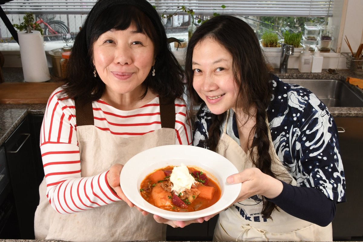 ぐるなび みんなのごはん ちゃんと作り方を調べようと思ったんだけど ロシア料理本は英語で書かれていて 雑に読んだ結果 という枝元さんの言葉に衝撃を受けました 西原先生 ただのおいしいビーフシチュー 実は勘で作った ボルシチ のレシピ ぐるなび みんなのごはん ちゃんと作り方を調べようと思ったんだけど ロシア料理本は英語で書かれていて 雑に読んだ結果 という枝元さんの言葉に衝撃を受けました 西原先生 ただのおいしいビーフシチュー 実は勘で作った ボルシチ のレシピ