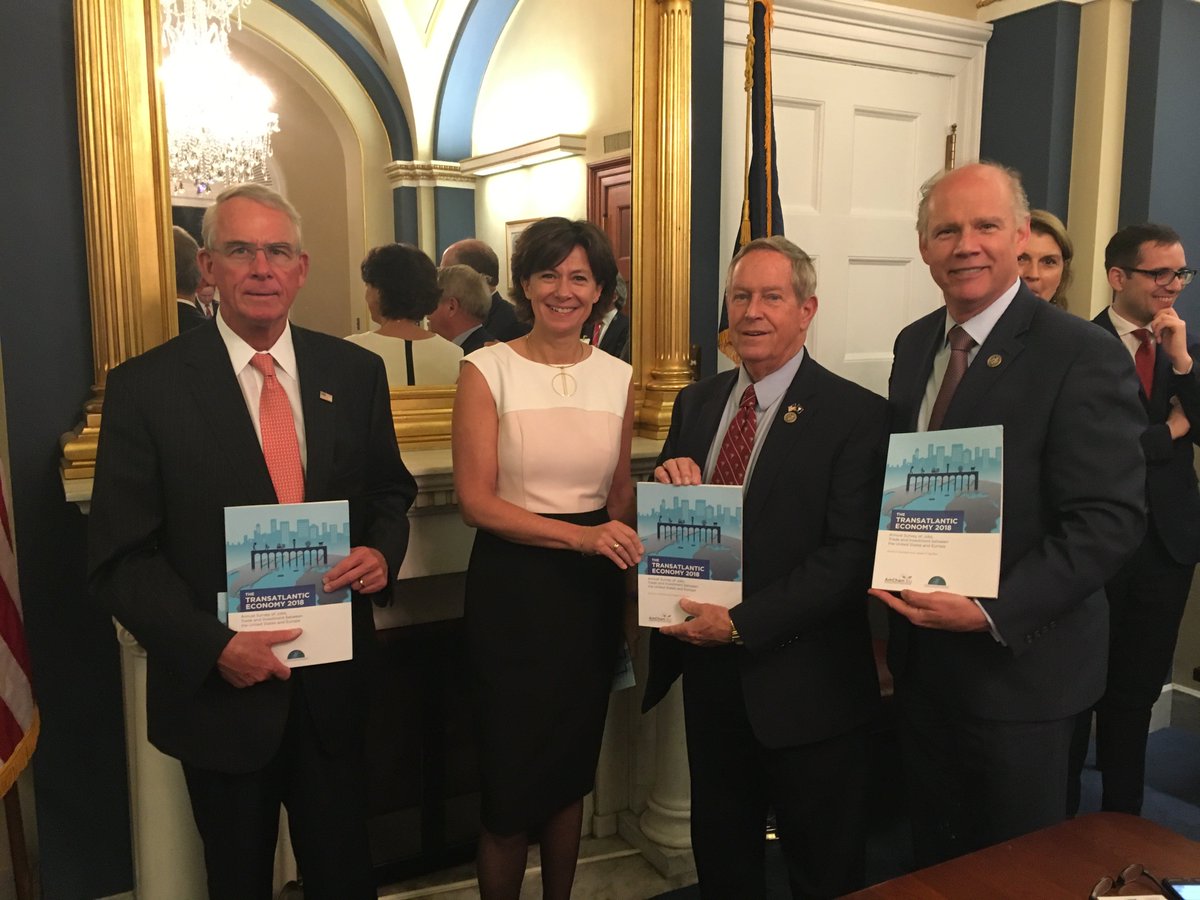 AmChamEU's tweet photo. A very busy schedule last week in #DC with 5 European AmChams for outreach meetings on #TheHill, the US administration @WHNSC @CommerceGov @USTradeRep @StateDept, press & many more! Learn more & see all the photos: https://t.co/ZCAozEOGaV #Transatlantic2018 @US2EU https://t.co/yHaBaCiNio