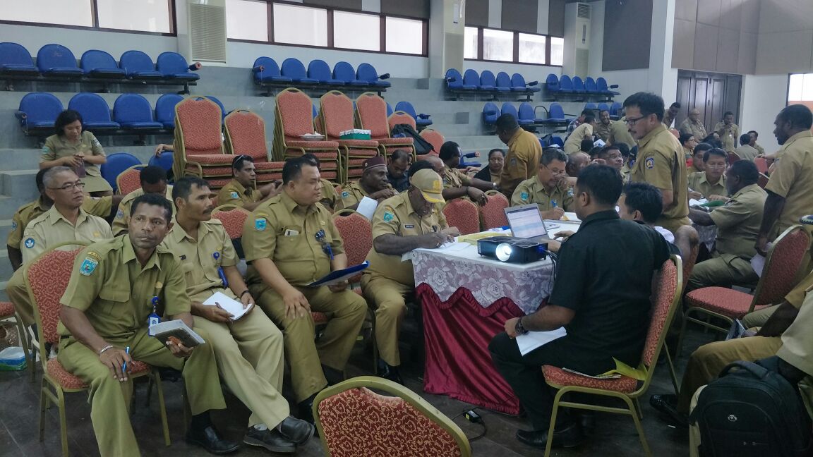 bappedabintuni's tweet photo. Suasana Desk MUSRENBANG RKPD Tahun 2019 antara OPD dan Perwakilan Distrik. GSG (17/04) https://t.co/iWNt7bxVrN