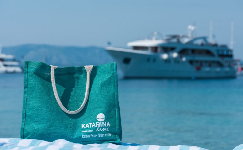 KatarinaLine's tweet photo. Pack your bags and join us! ⛵️
#katarinaline #croatia #cruising #cruisingcroatia #croatiafulloflife #vacation #travel #cruiser #cruiselife #cruises #cruisevacation #cruisetravel #deluxecruise #Хорватия  #クロアチア #Kroatia #Croazia #Hrvatska  #Kroatien #adriaticsea #travel https://t.co/FJHG5HPz7b