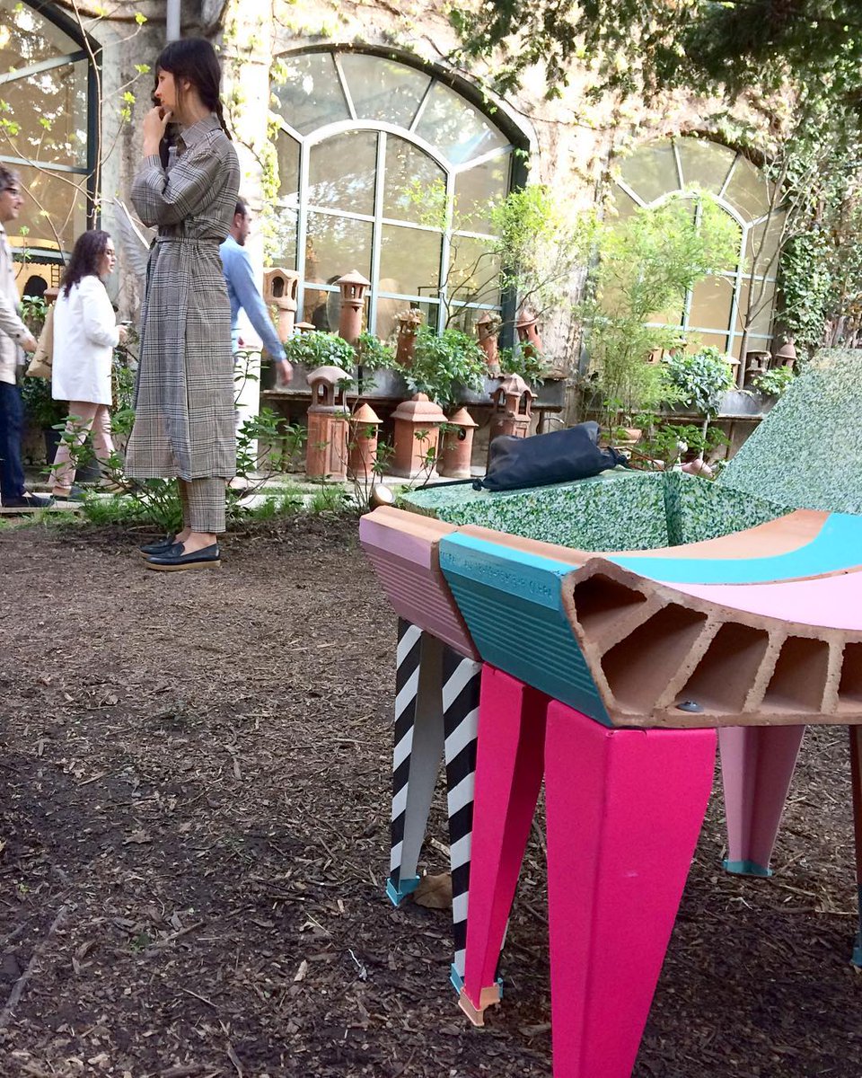 grpdiazredondo's tweet photo. Gracias a @enormestudio por contar con la participación de @grpdiazredondo en la creación de #kurul. Es un placer participar en la galería de @OrlandiRossana en #milano en el @iSaloniofficial Milano 2018
#enormestudio #grupodiazredondo #rossanaorlandi #milan #bovedillaseries https://t.co/HmhZCB1A59