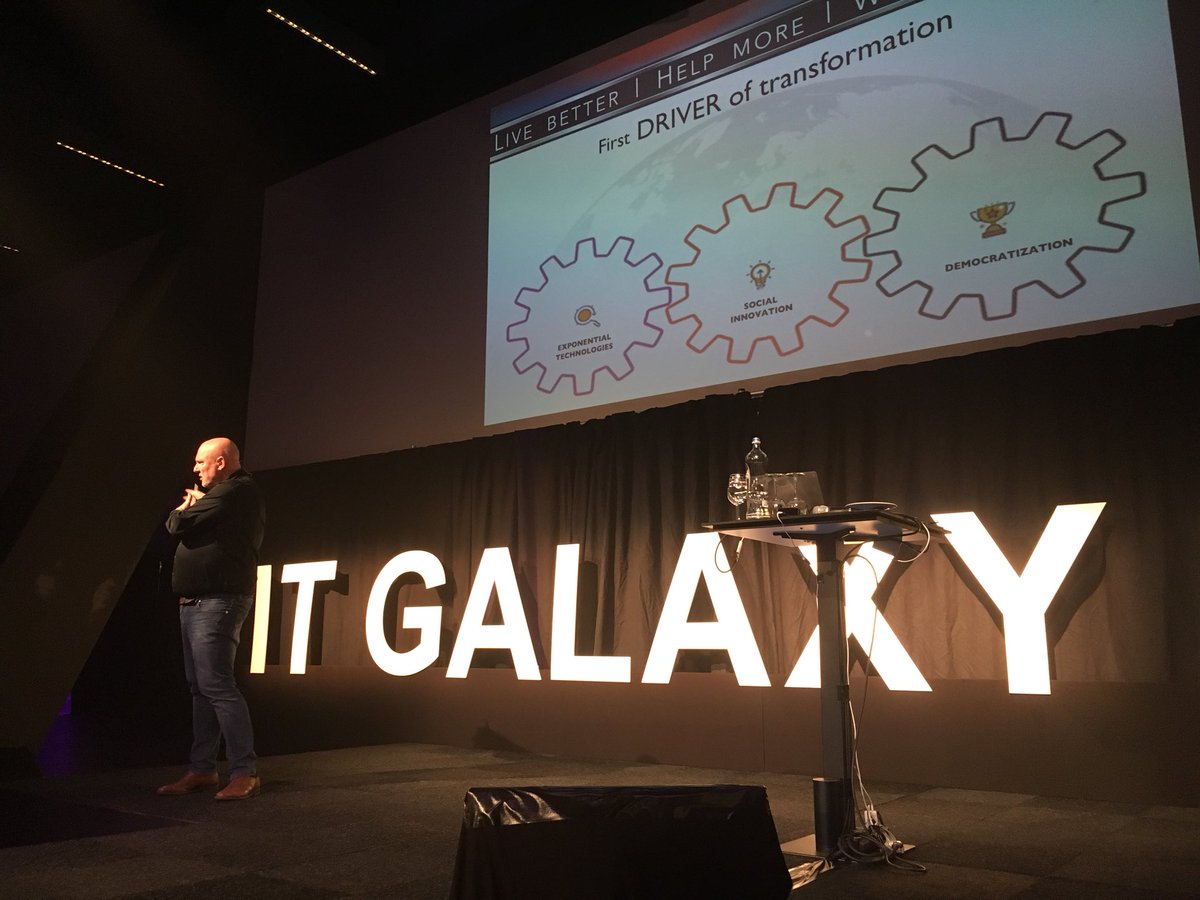 JRLangedijk's tweet photo. Eerste keynote van #PQRITG18 door @RuudVeltenaar. Live better | Help more | Wonder often @PQRnl https://t.co/8mguZzBNNG