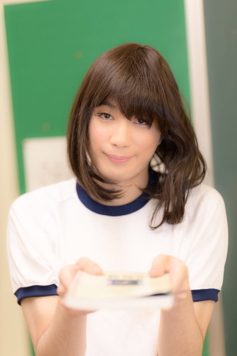 あっちゃん 在 Twitter 制服を着た百合ぽい写真 もう一人も女装です とブルマを履いた時の写真が見つかったので お見せします 可愛い私を見て頂きたいです Raar ブルマ 女装 女装制服 セーラー服 女装百合
