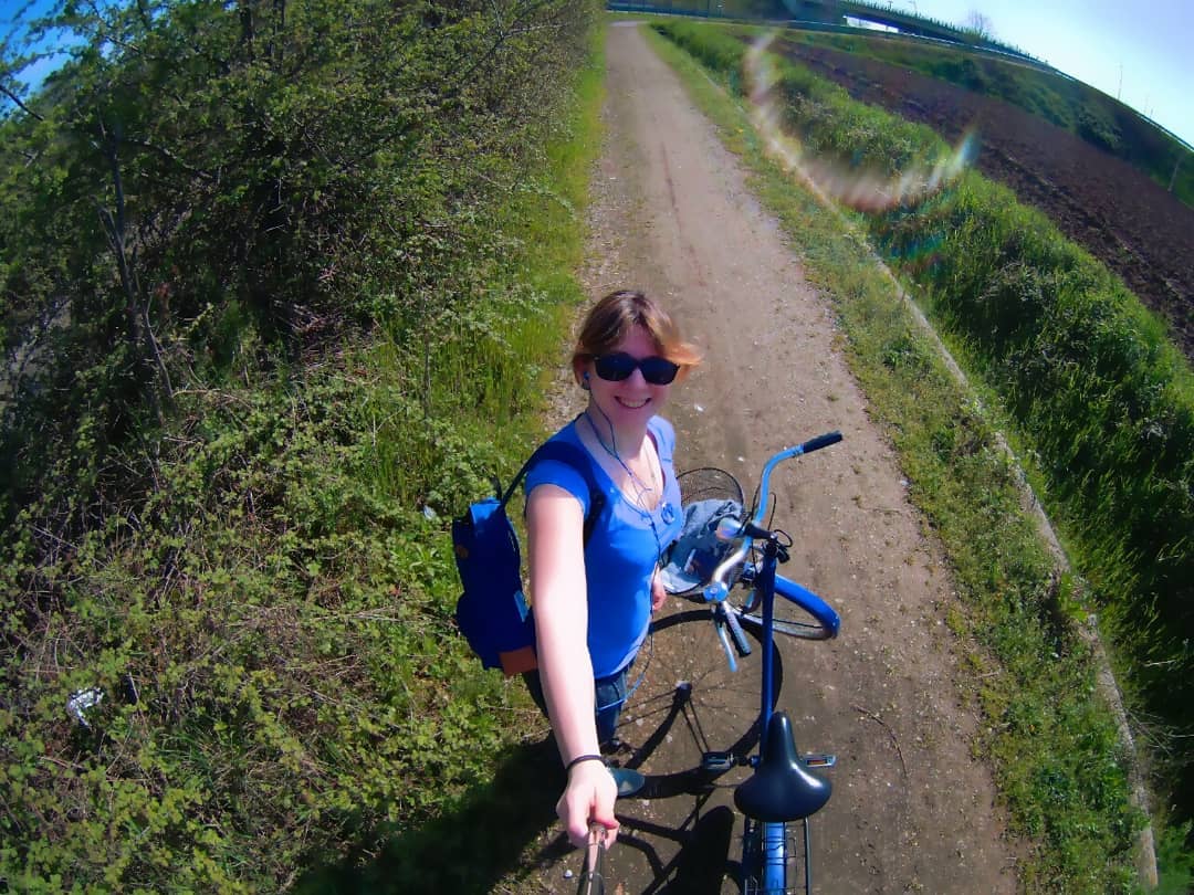 wimiusglobal's tweet photo. Sunny day! 🌞Relax yourself with bike riding around suburb path. And don't forget to take #WiMiUS L2 camera with you, which matches with a selfie stick.🙃

📸: IG lexinv95  

 #daily #ShareYourWeather #Tuesday #TuesdayThought #selfies https://t.co/K8TC5B3Wfw