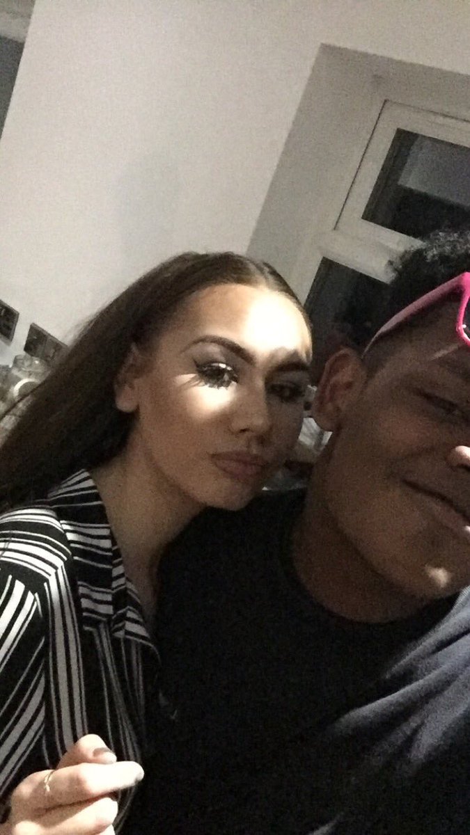 miatreacy's tweet photo. Happy birthday to my bestfriend❤️❤️ breaks my heart that your no longer here to celebrate with us💔but we know your partying up there and you know we’ll celebrate exactly how you’d want us too tonight for you... love you forever n ever my angel⭐️ ...untill I see you again💔 https://t.co/5BhadQtTcM