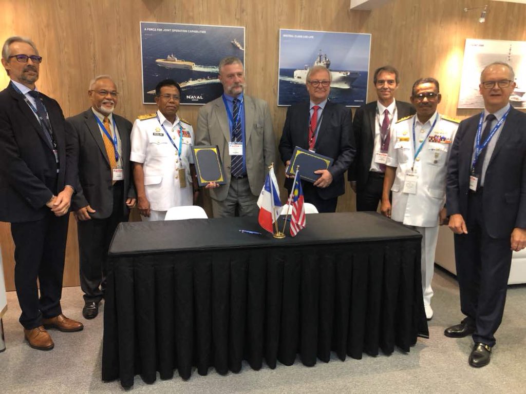 MPLD_TLDM's tweet photo. Majlis Menandatangani Kontrak bagi Offset Program ePembelajaran antara Naval Group dan Defence Conseil International pada 17 Apr 18 di @DSAMalaysia 
#diplomasipertahanan
#kerjasamastrategik
#transformasi15to5
#eLearning2.0
@mykamarul
@tldm_rasmi @rusliramli544 @fmyeor @roslan1531 https://t.co/PdzwxipexA