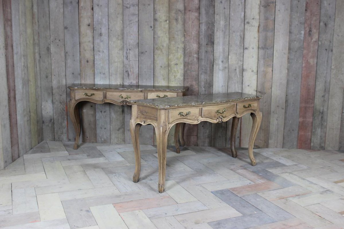 BrownriggUK's tweet photo. Large Pair of 1930s French Console tables in Bleached Oak. Read More: https://t.co/LwpNFeFbjI 
#Consoletables #BleachedOak #homefurniture #sidetable #interiordesign https://t.co/y8A3D3NwyN