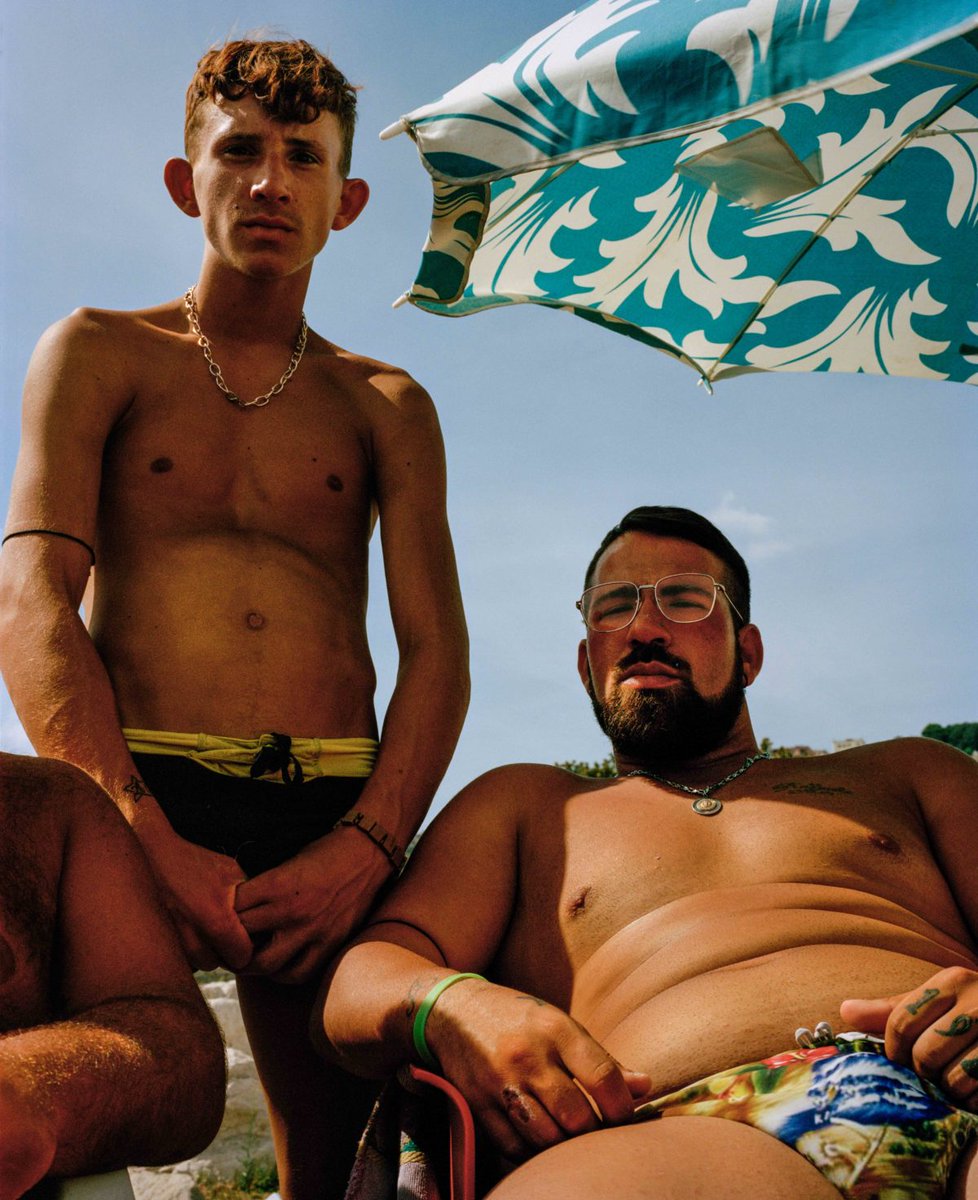 Fisheyelemag's tweet photo. [#IMAGES] Avec "See Naples and Die", le photographe londonien #SamGregg part à la rencontre des habitants de la capitale du crime.

🔎 Plus d'images → https://t.co/Ymdi6Fra02

Photos: © Sam Gregg https://t.co/rADSQkA4gK