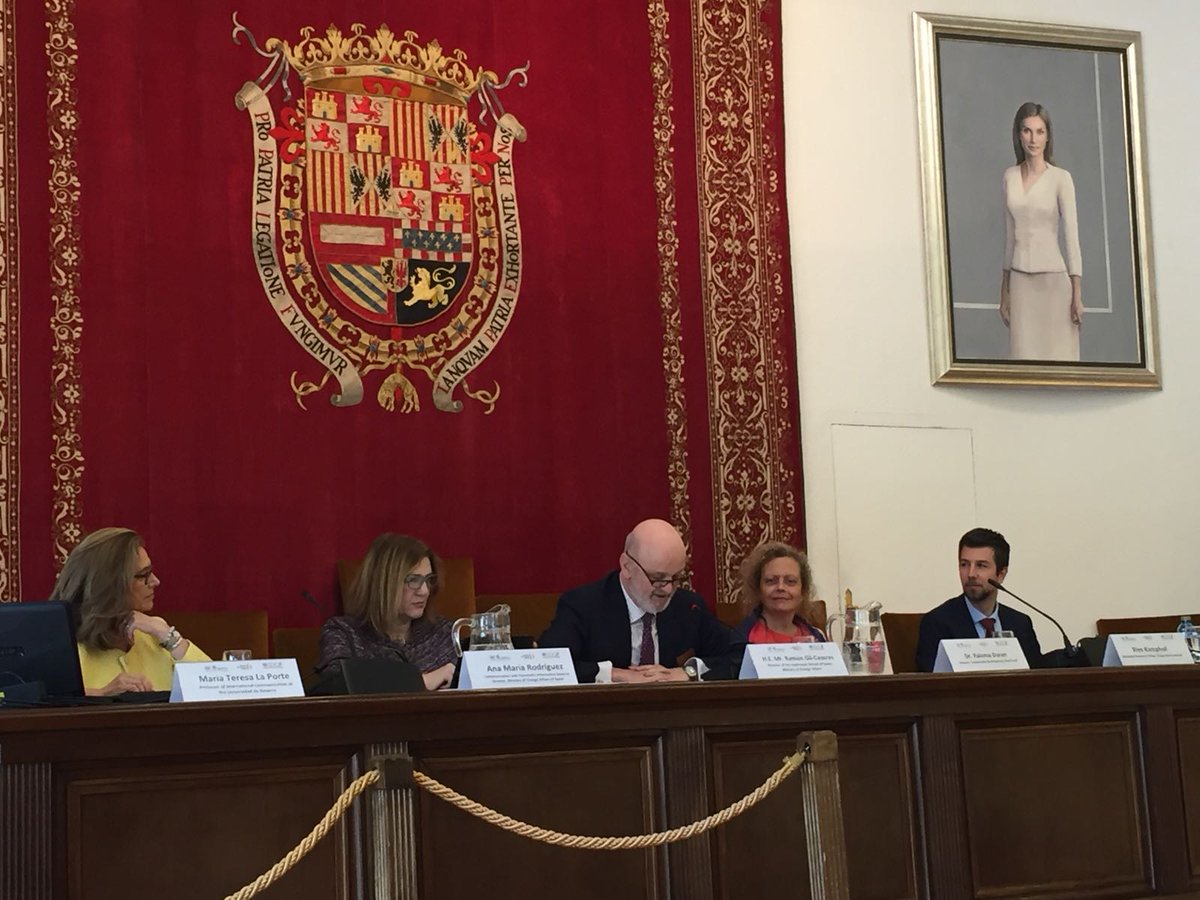 JointSDGFund's tweet photo. Empezando en @esc_espana evento sobre Diplomacia Pública, al habla Ramón Gil Casares: "La Diplomacia Pública tiene un papel relevante dentro de la Agenda 2030 y el Desarrollo Sostenible" #SDGs #Diplomacy https://t.co/BWMqzNsZkJ