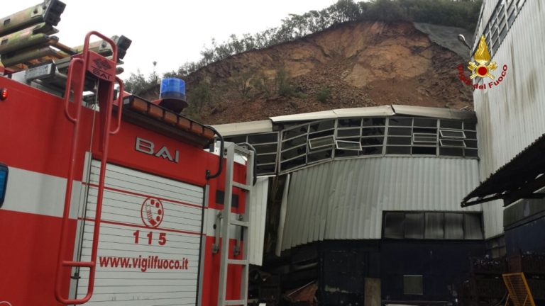 giornaleprociv's tweet photo. #Frana #Casarza Ligure, doppio impegno per la Regione: incolumità e ripresa dell'attività economica
 
➡️https://t.co/3jycLIf01r

#protezionecivile #dissestoidrogeologico #giampedrone https://t.co/R0o8zhGWoq