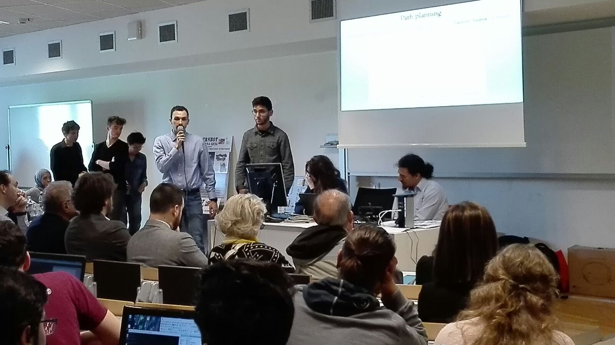 fmdigitale's tweet photo. #RomeCup2018 I contest universitari! 3 sfide lanciate da @SapienzaRoma @unitorvergata e @CampusBioMedico lanciate agli studenti di Roma #Agrobot, #Cobot e #NonniBot. Oggi i pitch dei ragazzi in gara https://t.co/GYxdjSFytt