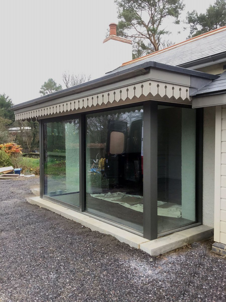AspectWindows's tweet photo. #aspectinstallations - Last weeks install of sliding doors in this station house, creating a unique feature for this property. @ReynaersLimited @VueLiteUK #aluminium #Architecture #liftandslide https://t.co/prvDruvI5N
