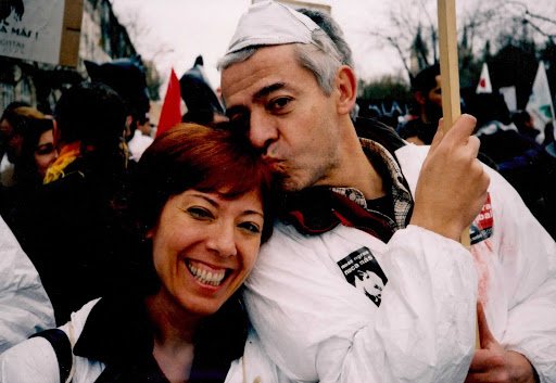 tomkucharz's tweet photo. Conocí a Ecologistas en Acción en las Marchas Europeas contra el paro, la exclusión y el racismo en Ámsterdam y el Encuentro Intercontinental contra el Neoliberalismo (1997, aún Aedenat). Desde entonces nos une la vida, la política y profundas amistades. #FelicidadesEcologistas https://t.co/niVbMQH6il