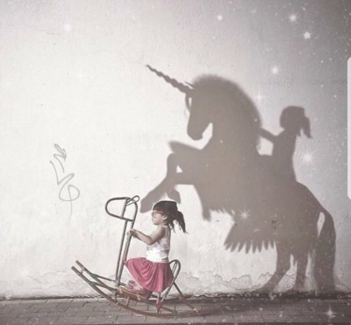 Lo importante no es lo que tengas, es la ilusión con la que lo disfrutes.

#lailusiónesloquemueveelmundo 
#meestoyhaciendoilusionesymeestánquedandopreciosas